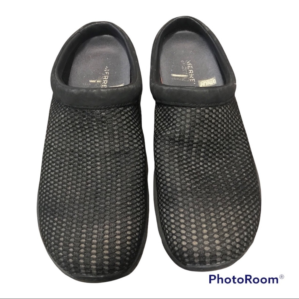 Merrell Encore Breeze Black mesh slip on Women’s Sz 8.5